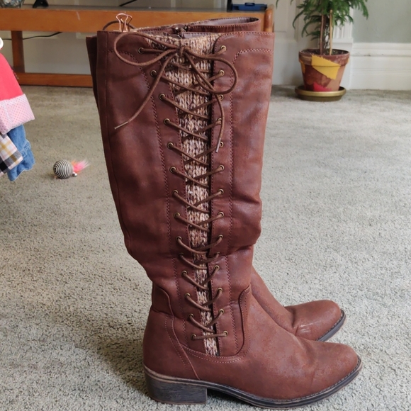 High Rise Brown Boots - Picture 2 of 4